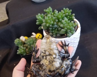Citrine Resin Frog