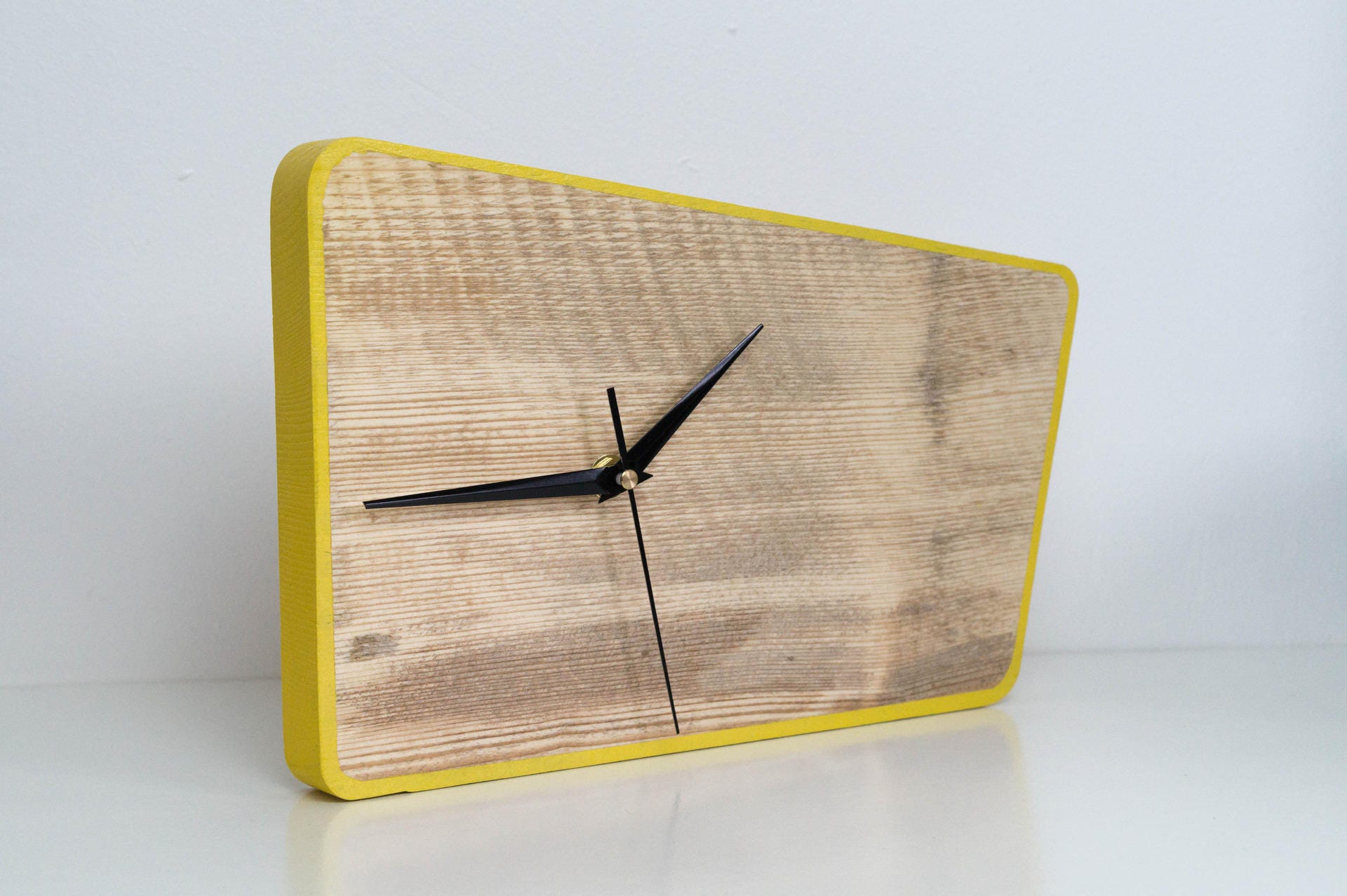 Horloge Murale en Bois, Style Vintage