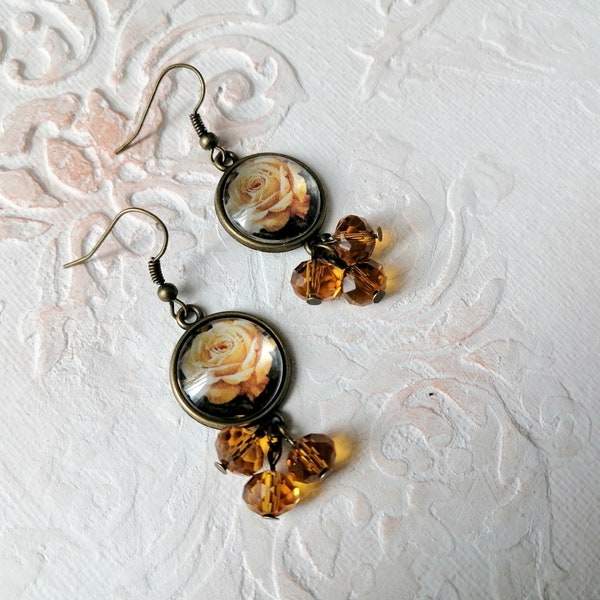 Boucles d’oreilles cabochon Rose Jaune , Boucles d’oreilles Automne ,Bijoux rétro vintage, Boucles d’oreilles perles Fleurs pendantes