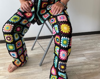 Hippiebyxor Mormors fyrkantsbyxor herr Virkade byxor Patchworkbyxor Bohobyxor herr KLAR ATT LEVERERAS Virkad mormors fyrkantskofta för män