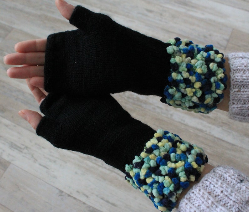 Black fingerless gloves Knit arm warmers Hand warmers Handmade fingerless mittens image 2