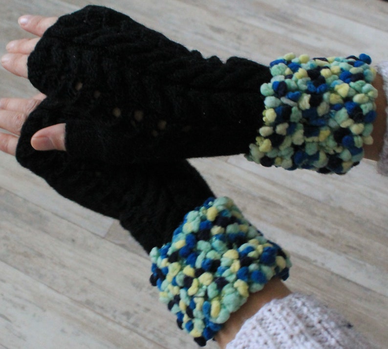 Black fingerless gloves Knit arm warmers Hand warmers Handmade fingerless mittens image 4
