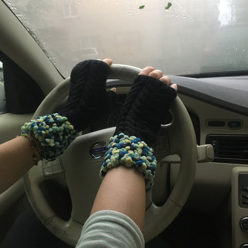 Black fingerless gloves Knit arm warmers Hand warmers Handmade fingerless mittens image 6