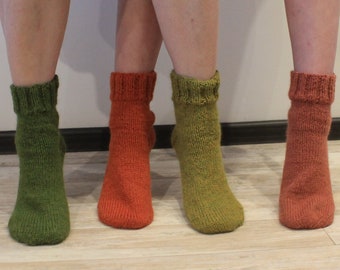 Alpaca socks Hand knit socks Wool socks Warm and Stylish Handmade Alpaca Woolen Socks - Perfect for Cold Days