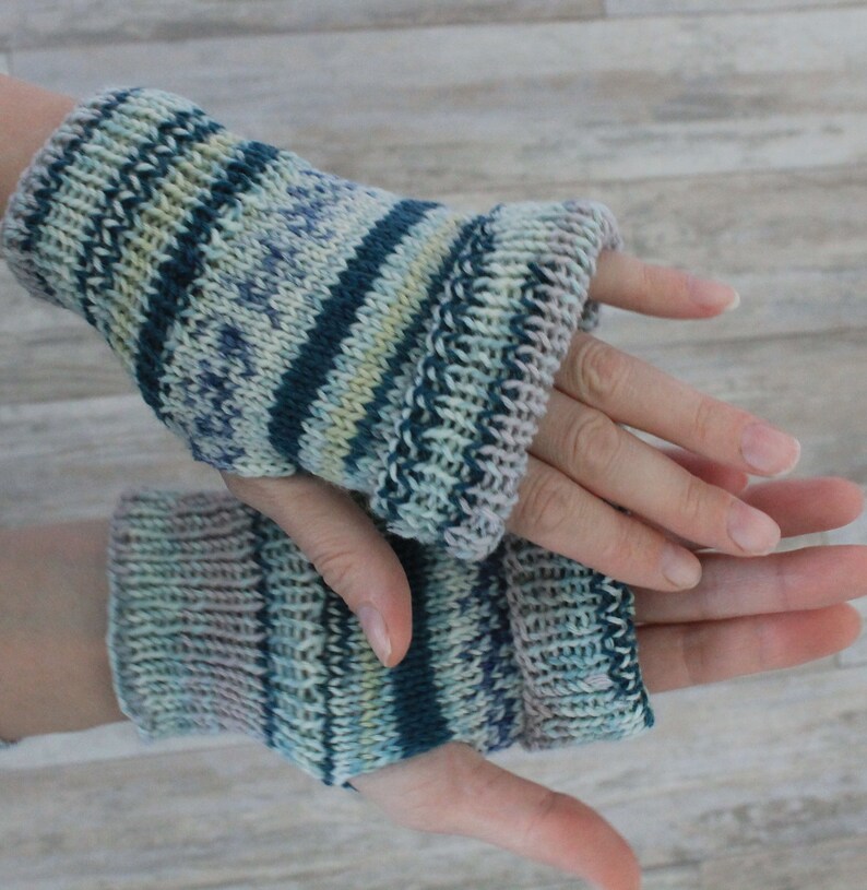 Arm warmers Fingerless gloves Hand warmers Hand knitted texting gloves READY TO SHIP image 3