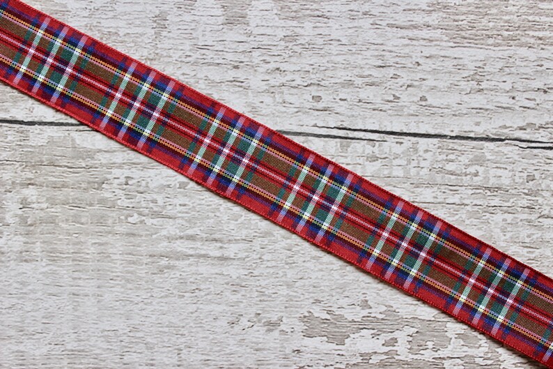 Celtic Bride Tartan Wedding Garter Scottish Wedding Lace Garter Bridal Accessories Bridesmaid Gift Bridal Gift Purple Plaid