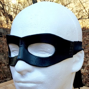 Molded Wide Leather Mask with Cloth Tie - Multiple Color Options - Superhero Pirate Comic Ninja Costume
