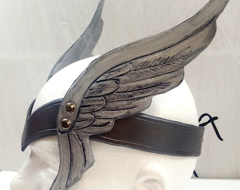 Leather Winged Valkyrie Crown, Leather Crown Multiple Color Options, Medieval Fantasy Steampunk Viking Comic Headwear