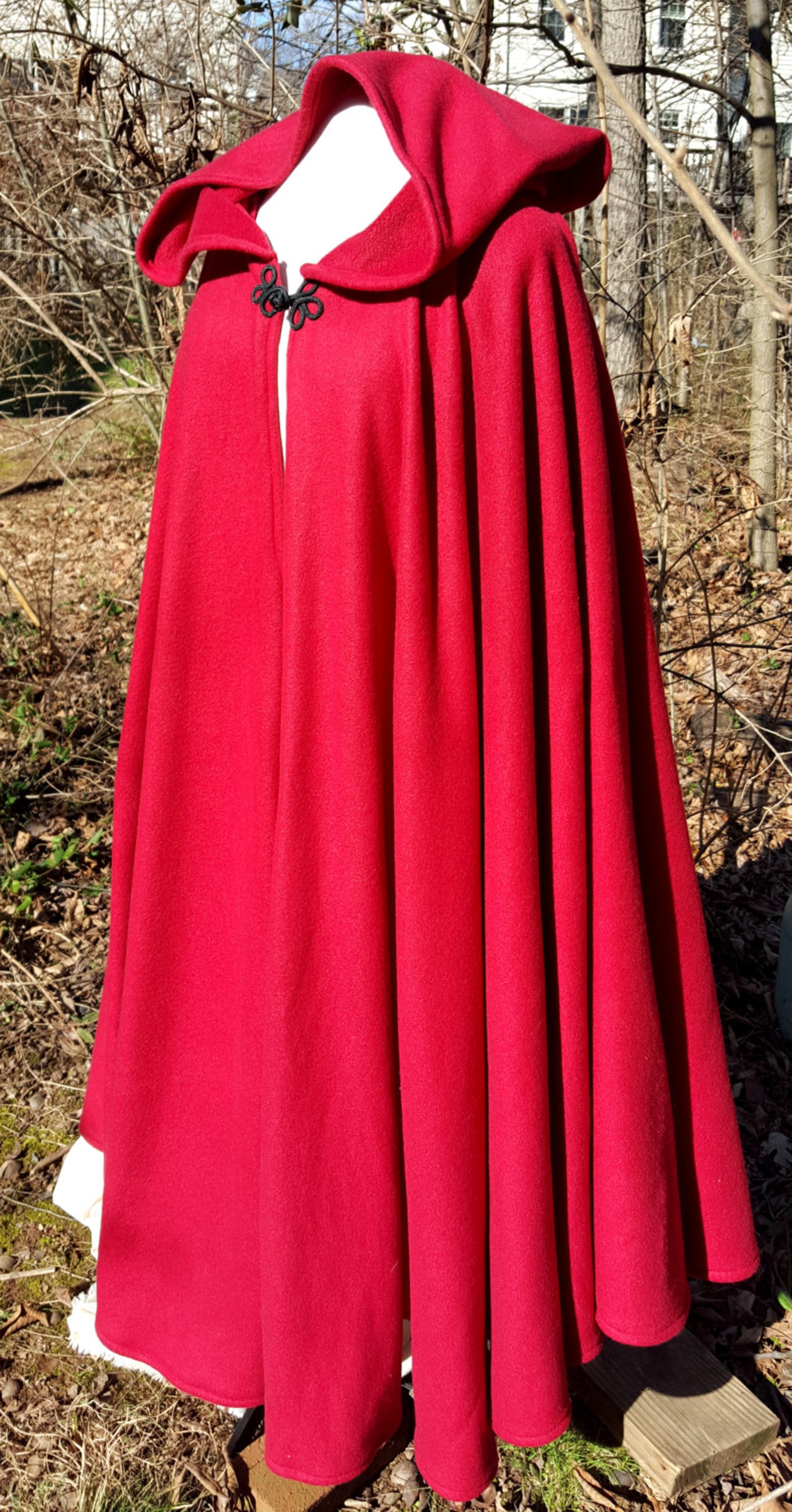 Red Long Cloak Cozy Winter Cloak Full Circle Fleece Etsy Canada