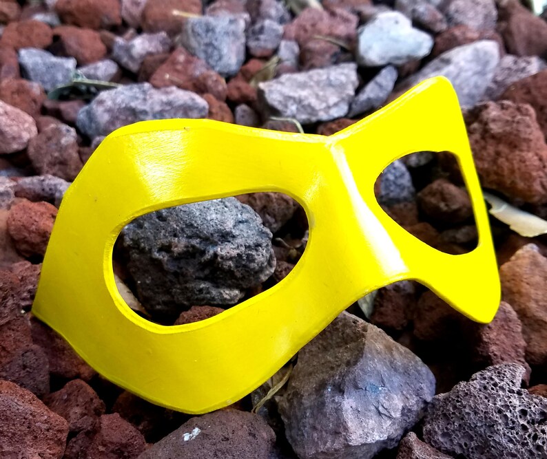 Superhero Cosplay Costume Mask Yellow Pointed Domino Mask Pointed Edge Molded Leather Mask