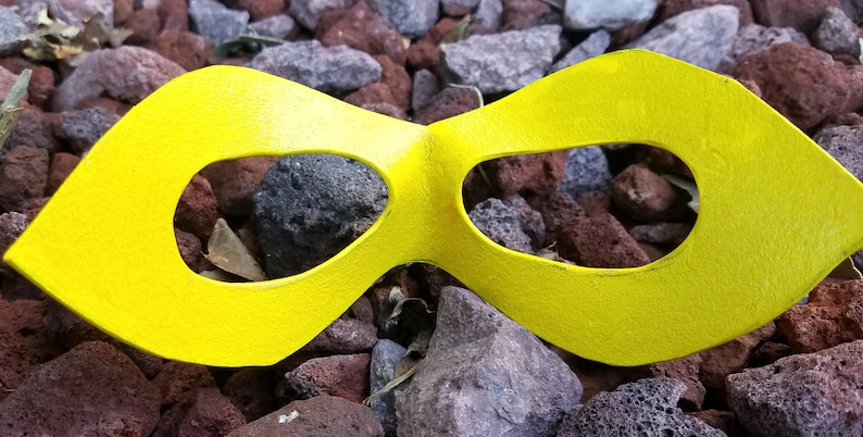 Superhero Cosplay Costume Mask Yellow Pointed Domino Mask Pointed Edge Molded Leather Mask