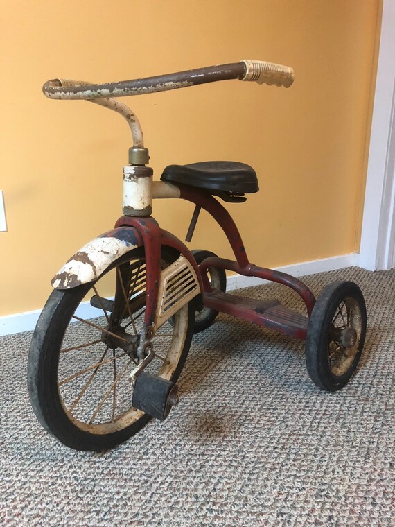 old fashioned tricycle
