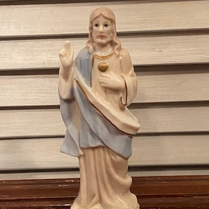 Vintage porcelain statue of Jesus Christ / religious gift/ holiday gift /religious home decor