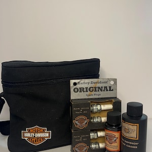 Vintage  Harley Davidson canvas travel bag with accessories/ Harley Davidson accessories