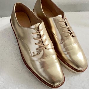 Aldo metallic gold oxford  platform shoes/ Aldo women&#39;s shoes 8.5