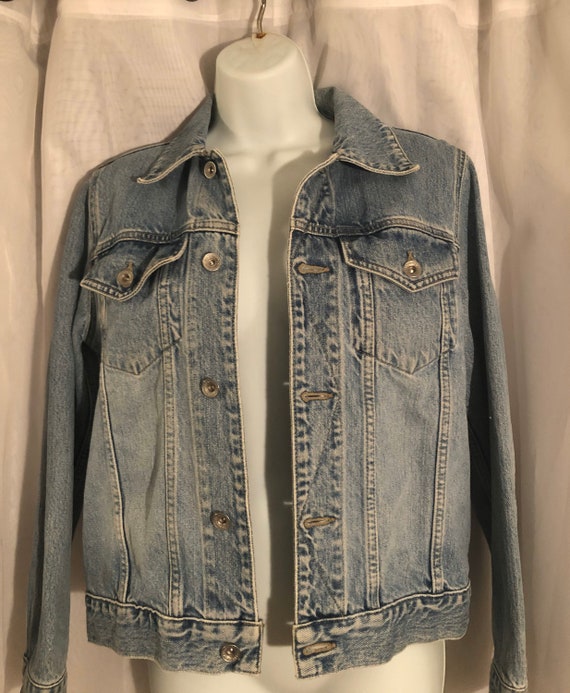 Vintage DKNY JEANS light wash jean jacket / women'