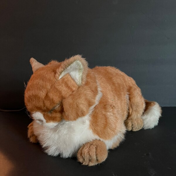 Vintage plush movable tabby cat 1985 /plush collectible tabby cats/ Avanti Applause