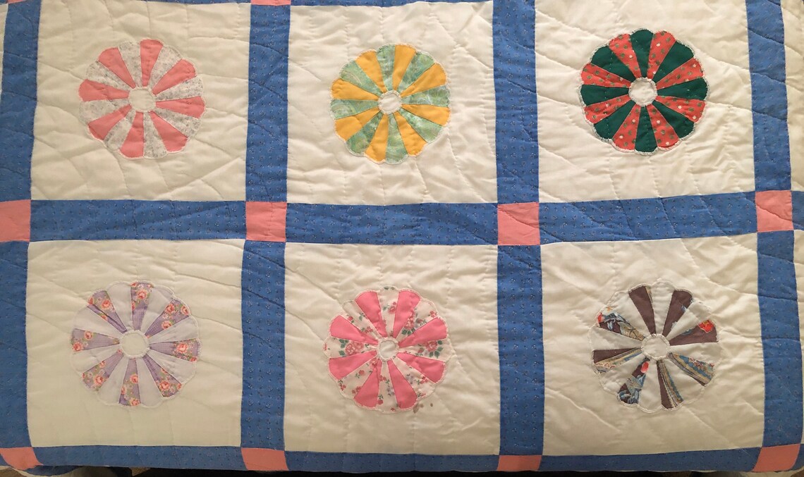 Vintage Hand Sewn Patchwork Quilt With Pillow Topper Queen Etsy
