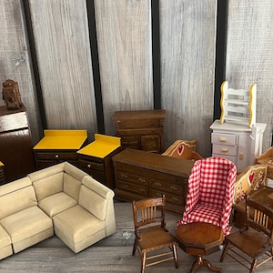 vintage wooden dollhouse furniture / vintage dollhouse  accessories / doll furniture /vintage toys