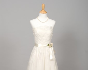 1950 White Organza Strapless Vintage Wedding Gown