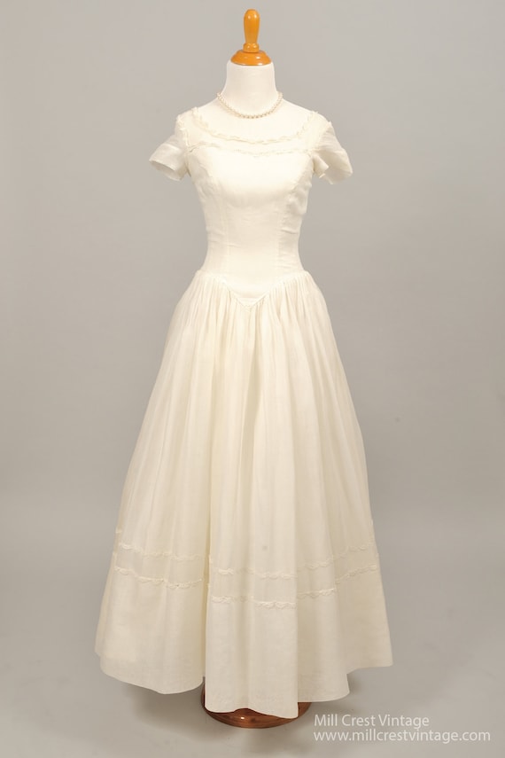 1960 Lace And Organza Vintage Wedding Gown