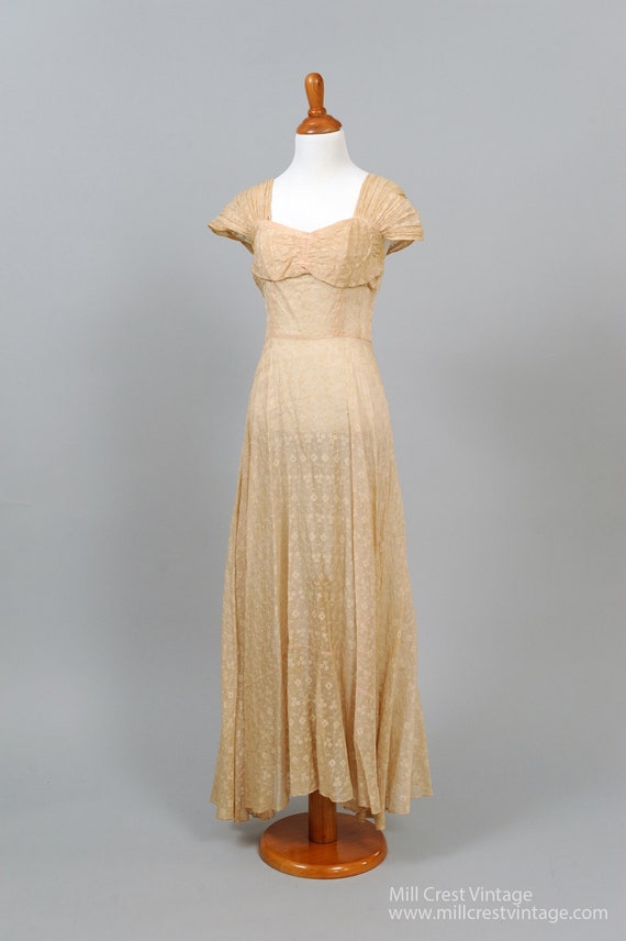 1940 Peach Eyelet Vintage Wedding Gown