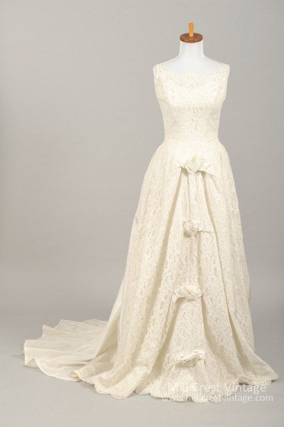 1960 Rosette Lace Vintage Wedding Gown Etsy