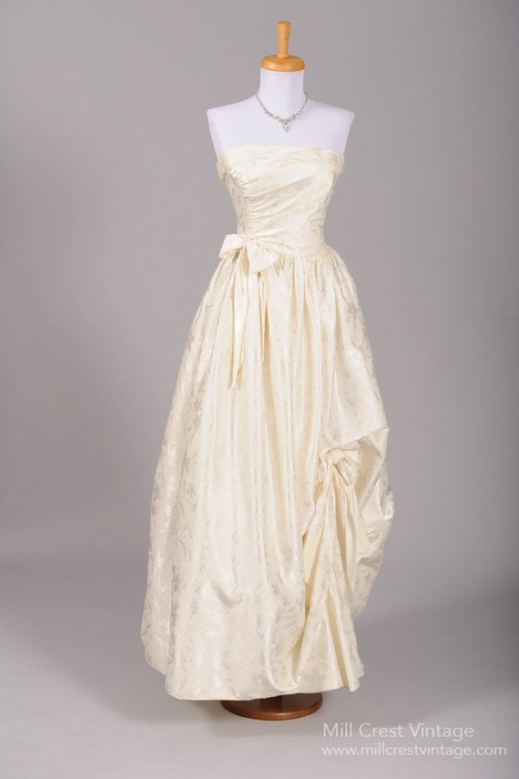 1970 wedding dress