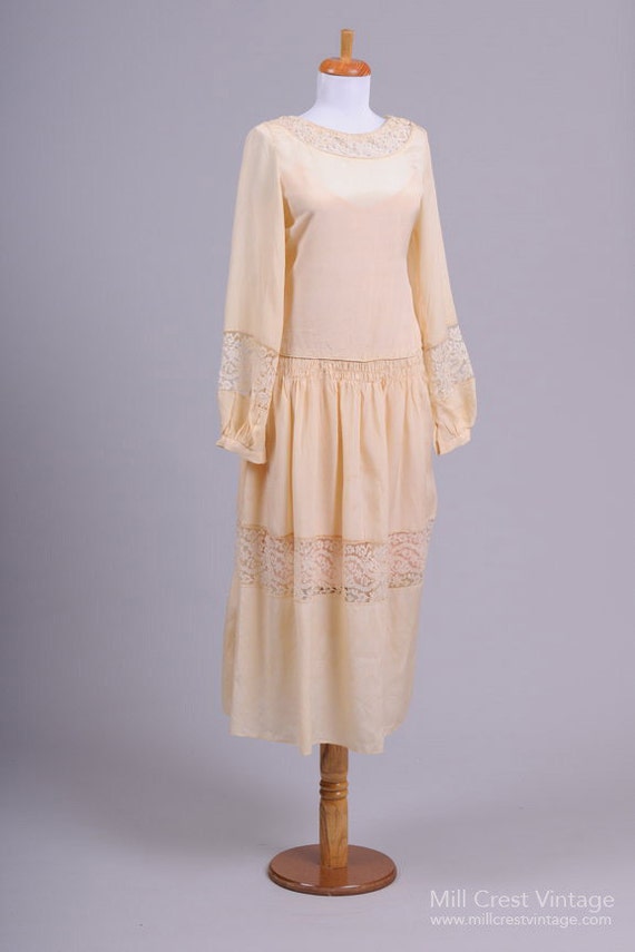 1930 Vanilla Vintage Wedding Dress