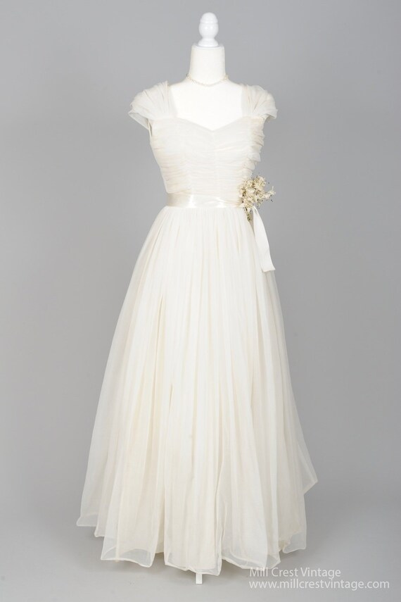 1950 White Chiffon Capped Sleeves Vintage Wedding