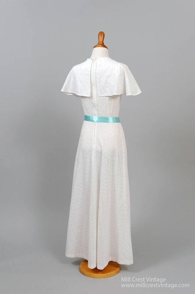 1970/'s Cotton Eyelet Vintage Wedding Gown