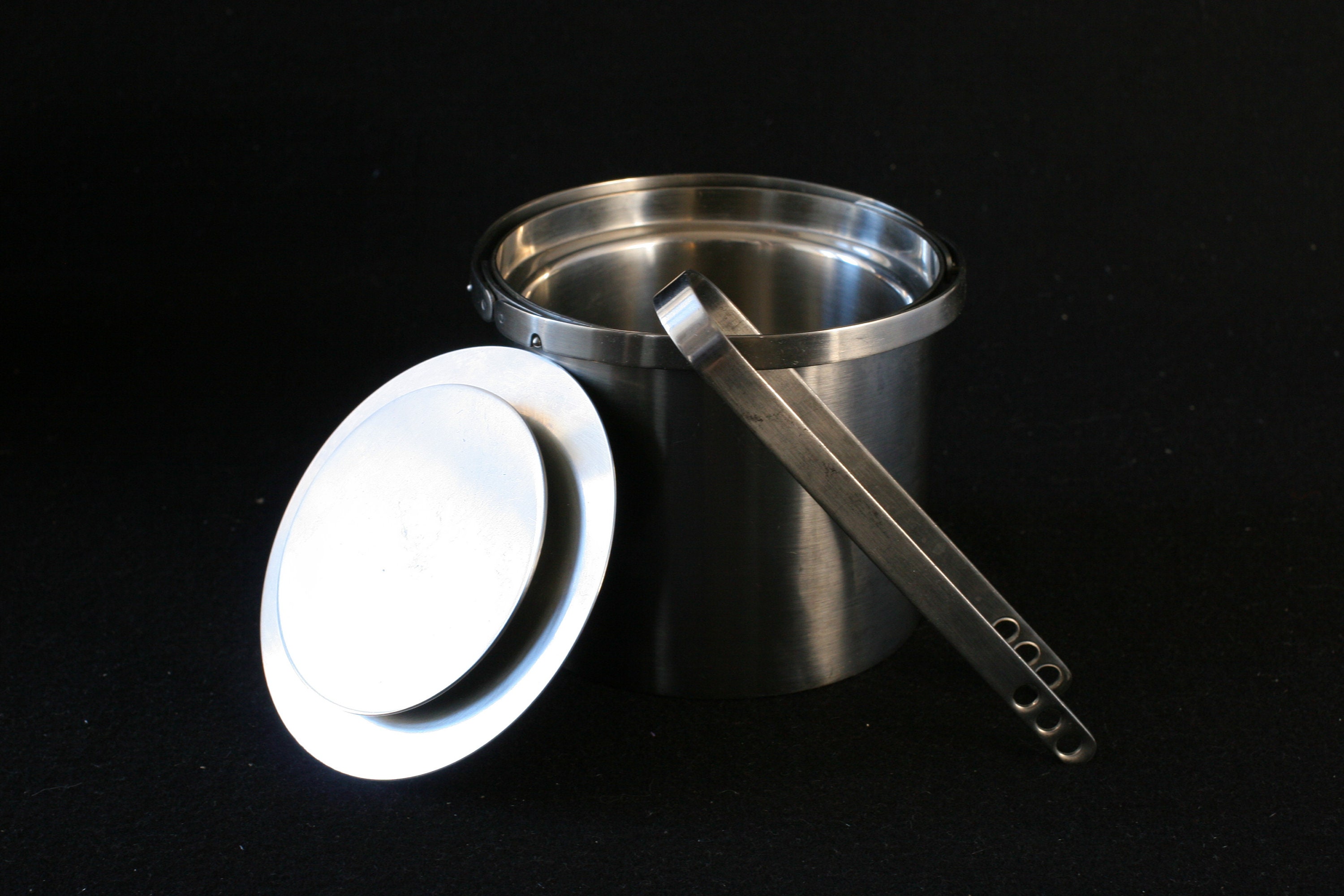 arne jacobsen ice bucket