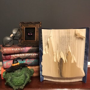 Wizard Castle Measure, Mark, Cut, and Fold Book Folding Pattern