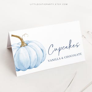 Etiquetas de comida editables con forma de calabaza azul, tarjetas de carpa con forma de calabaza azul, tarjetas de comida plegadas para decoraciones de fiesta de niños con calabaza azul BPKBS001