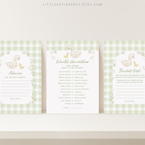 K&ouml;nnte beinhalten: Drei druckbare Babyparty-Spielkarten mit gr&uuml;nem und wei&szlig;em Gingham-Hintergrund. Die Karten zeigen eine Aquarell-Illustration einer wei&szlig;en Ente und eines gelben Entenk&uuml;ken. Der Text auf den Karten lautet "Rat f&uuml;r die neuen Eltern", "W&uuml;rde sie lieber" und "Eimerliste".