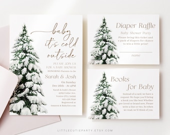 Puede incluir: Un conjunto de invitaciones y complementos para baby shower con temática invernal. La invitación principal dice "baby it's cold outside" con detalles del evento. Las tarjetas adicionales incluyen un boleto de rifa de pañales y una solicitud de libros. Cada tarjeta presenta un pino cubierto de nieve.