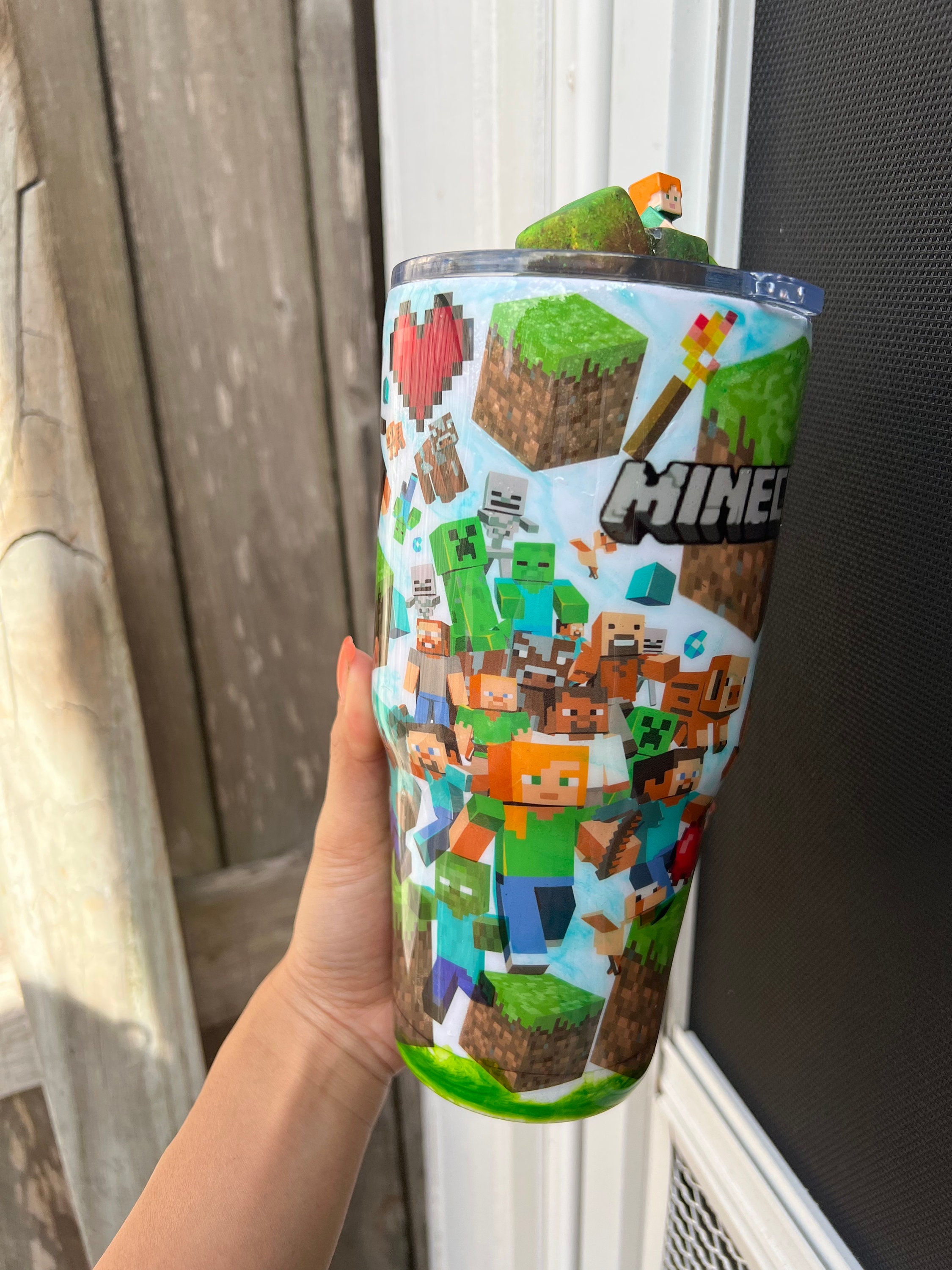  Paladone Minecraft Creeper Glass Tumbler 14 oz Officially  Licensed Merchandise : Home & Kitchen