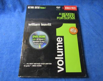 A Modern Method for Guitar - Volume 1: Book/DVD-ROM Pack  (Berklee Press) VG+