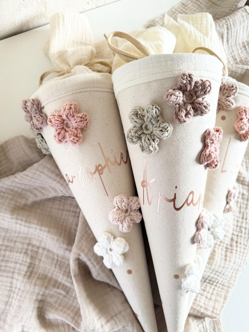 Kindergarten bag with crocheted flowers – personalized cotton kindergarten bag image 7