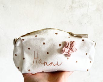 Personalized pencil case with name | Pencil case with crocheted flower | Back-to-school gift | Kindergarten start gift