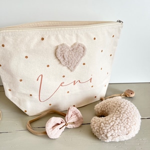 MAMA Tasche Bio Baumwolle gepunktet Windeltasche Kulturbeutel Kulturtasche Krimskrams Geschenk Plüsch Herz personalisierbar Name Babyparty