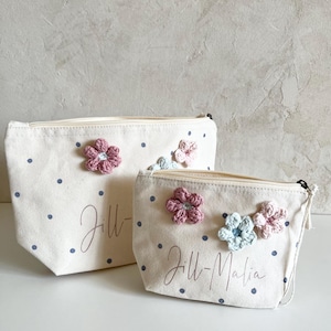 Personalisierte Mädchen Krimskrams Tasche Windeltasche Kulturbeutel mit Blumen Rosa Hellblau gepunktet Punkte mit Namen Rosé Geschenk