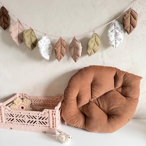 Cojín con forma de hoja, almohada con forma de hoja, cojín infantil, pana, marrón coñac, marrón, pana fina, cojín de pana, cojín para silla, tipi, cama infantil