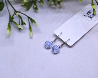 Lámpara hecha a mano de vidrio trabajado Color Bomb en ganchos continentales de plata de ley-Serenity