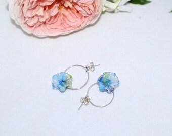 Pendientes colgantes de cristal de flores silvestres hechos a mano grandes - azul hortensia