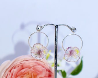 Pendientes colgantes de cristal de trébol salvaje hechos a mano grandes - brisa de arándano