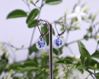 Lámpara hecha a mano de vidrio trabajado color bomba en ganchos continentales de plata de ley-Sea & Sky