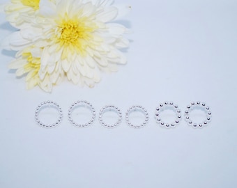 Pendientes de perno redondo pequeños/robustos birdie de plata de primera ley