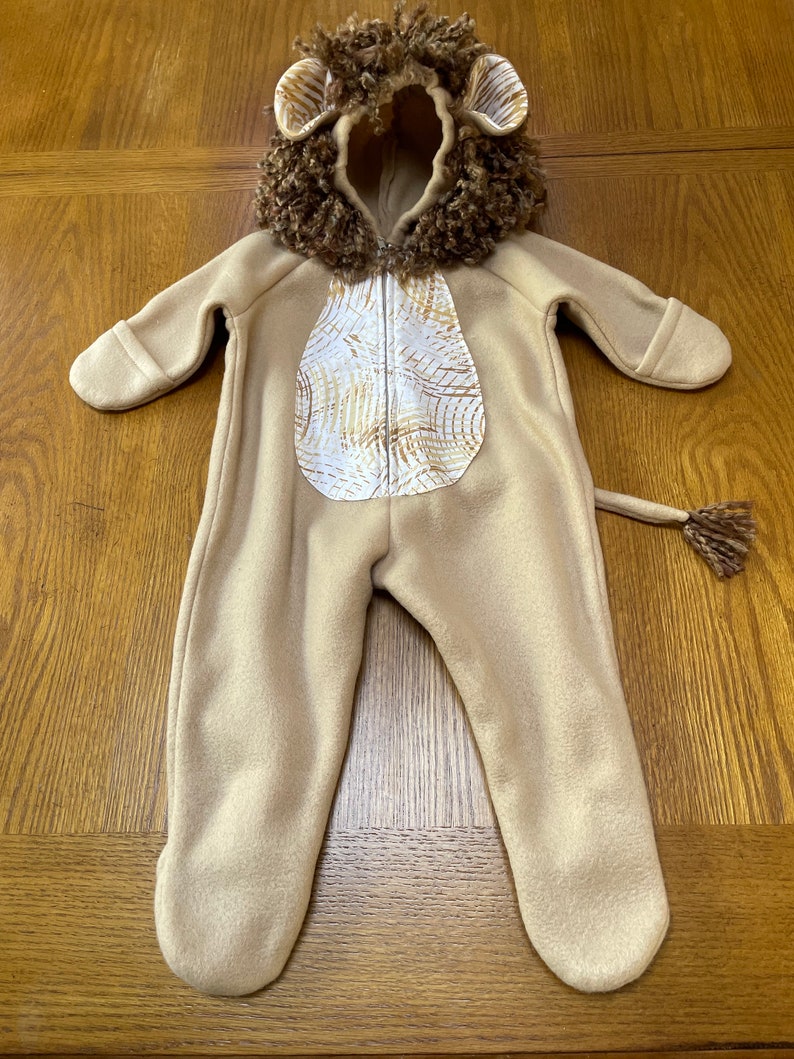 Baby Lion Costume image 5