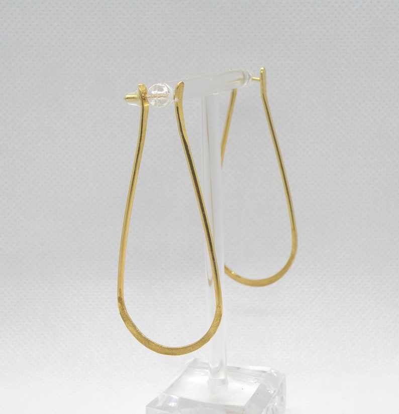 oval hoops in silver, oval shape hoop earrings, minimal design, geometric shape, hammered earrings, gold plated silver hoops, boho jewelry image 2